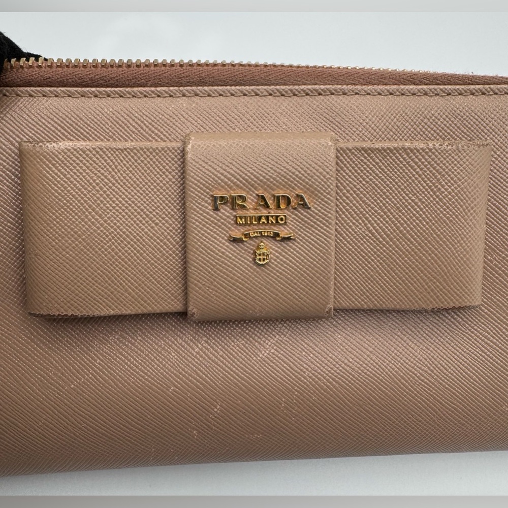 Prada Bow Zip Around Wallet in Beige - Picture 4 of 11